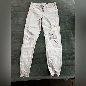 American Eagle Outfitters White Distressed Skinny Jeans